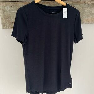 🆕🏷️ GapFit T-shirt